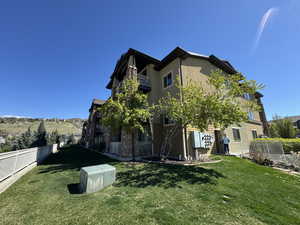 Photo 14 of 602 S EDGEWOOD DR #125