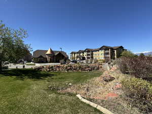 Photo 4 of 602 S EDGEWOOD DR #125