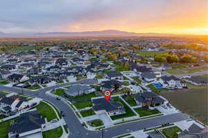 Aerial view with a mountain view and a residential view
