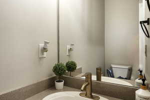 Photo 31 of 807 E 2900 N