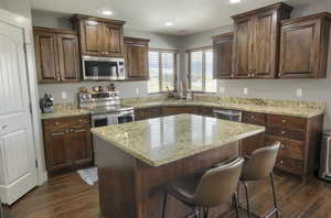 Photo 6 of 428 S SADDLE RD