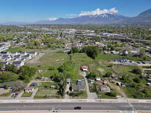 Drone / aerial view featuring a mountain view