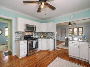 Photo 18 of 1453 E VINE ST