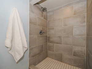 Photo 33 of 1453 E VINE ST