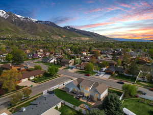 Aerial view with a mountain view and a residential view