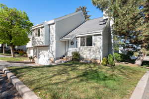 Photo 1 of 3102 S APPLEWOOD DR