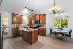 Gorgeous Kitchen - recently remodeled