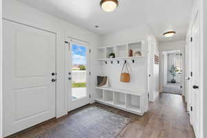 Photo 5 of 4236 N MAGNOLIA CIR
