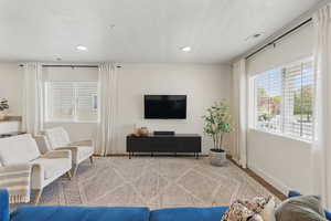 Photo 8 of 4236 N MAGNOLIA CIR
