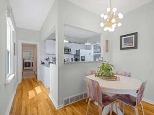 Photo 8 of 321 E HAMPTON AVE
