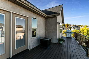 Deck with grilling area