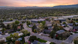 Bird's eye view with a mountain view