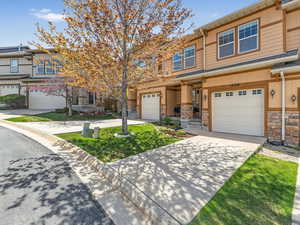 Photo 29 of 14768 S DEER PARK LN