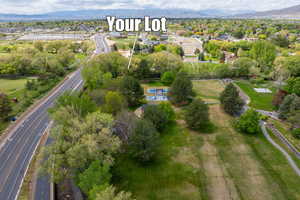 Bird's eye view featuring a mountain view
