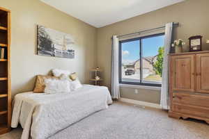 Secondary bedroom