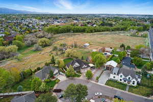 Bird's eye view with a mountain view and a residential view