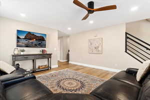 Photo 12 of 290 S BEAUMONT DR.