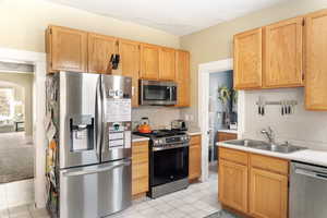 Photo 7 of 753 E 500 S