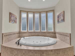Photo 17 of 3211 N MILLCREEK RD