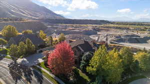 Aerial view featuring a residential view and a mountain view
