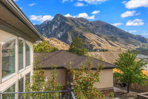 View of mountain feature