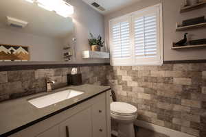Photo 20 of 5716 S MAPLEWOOD DR