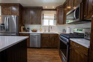 Photo 8 of 5716 S MAPLEWOOD DR