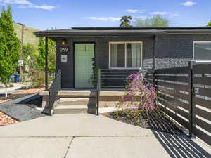 Photo 1 of 259 W FERN AVE