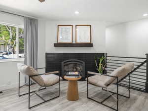 Photo 5 of 259 W FERN AVE
