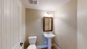 Photo 41 of 680 S OAK DR