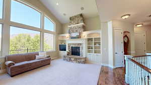 Photo 9 of 680 S OAK DR