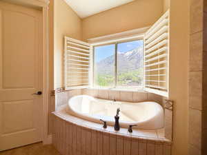 Photo 20 of 680 S OAK DR