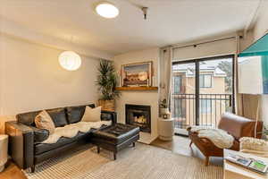 Photo 10 of 1940  PROSPECTOR AVE #420