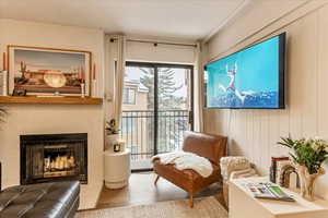 Photo 13 of 1940  PROSPECTOR AVE #420