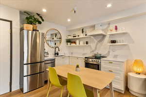 Photo 1 of 1940  PROSPECTOR AVE #420