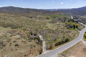Bird's eye view with a mountain view