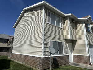 View of home's exterior