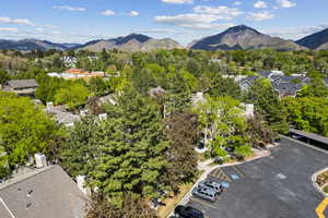 Aerial view with a mountain view