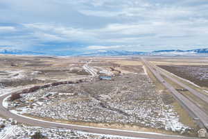 Aerial view with a mountain view
