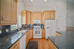 Photo 9 of 956 S CENTERVILLE COMMONS WAY
