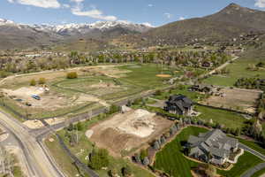 Photo 9 of 1070 N INTERLAKEN DR