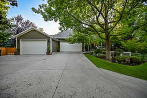 Photo 2 of 9594 S RUSKIN CIR