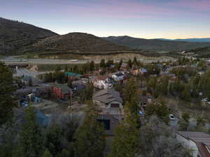 Bird's eye view featuring a mountain view and a residential view