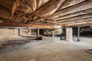 Large very clean crawl space.