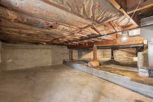 Large very clean crawl space