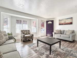 Photo 6 of 443 N MORTON DR
