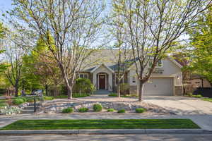 Photo 2 of 99 W BORDEAUX LN