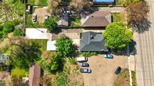 Bird's eye view with a residential view