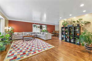 Photo 5 of 1451 N PARKWAY DR