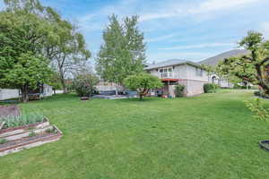 Photo 40 of 1451 N PARKWAY DR